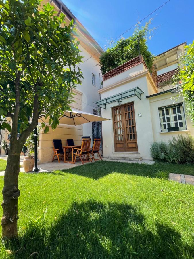 Monolocale Pura Vida Apartman Viareggio Kültér fotó