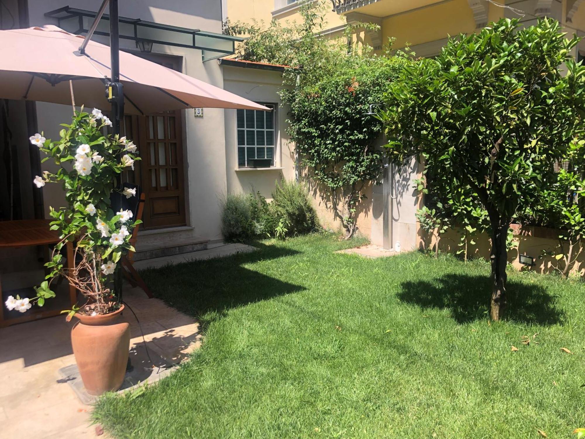 Monolocale Pura Vida Apartman Viareggio Kültér fotó