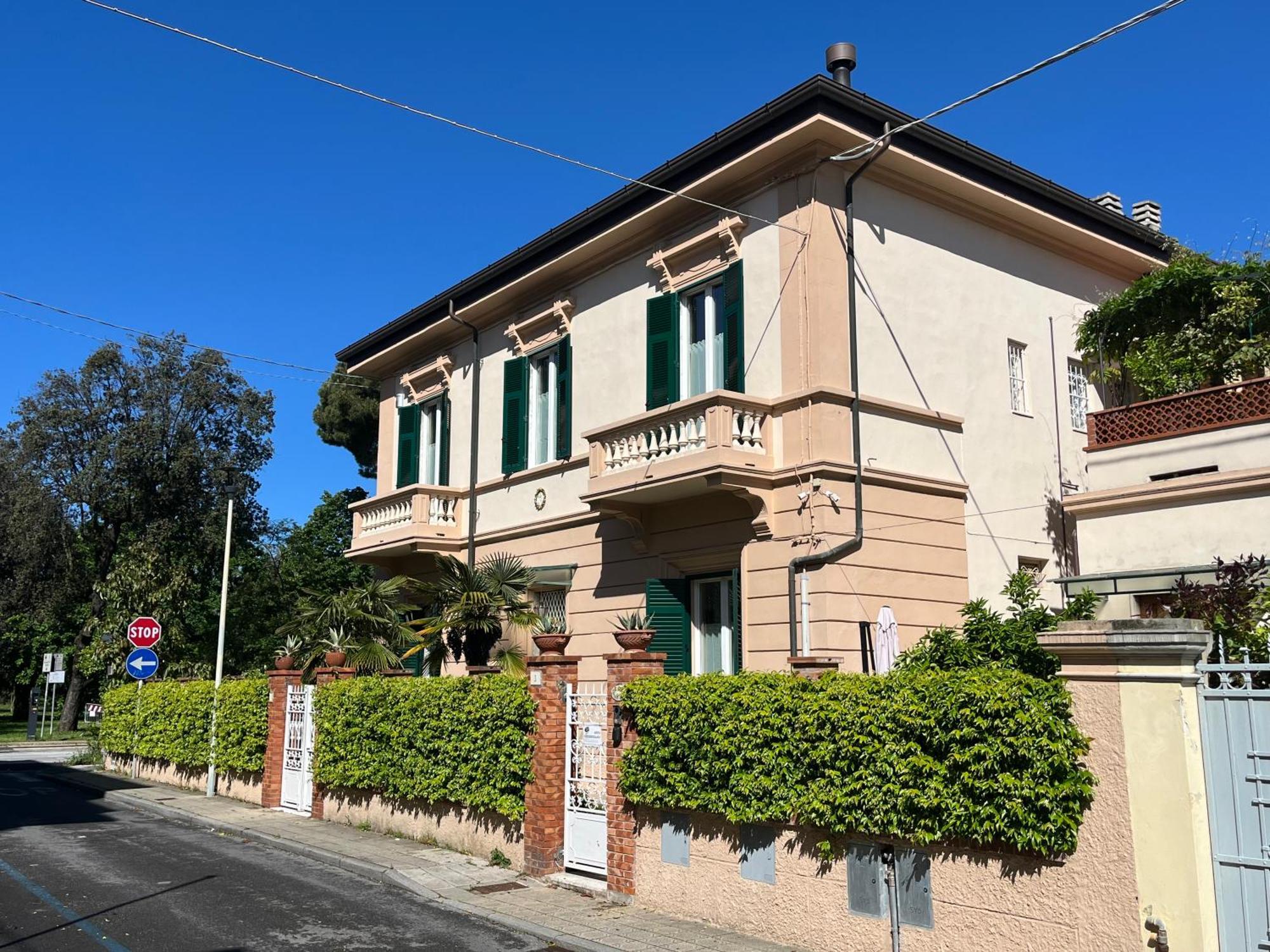 Monolocale Pura Vida Apartman Viareggio Kültér fotó